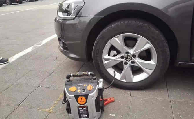 和布克赛尔汽车搭电案例